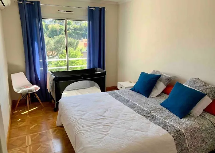 In Arcachon, Near The Apartamento *