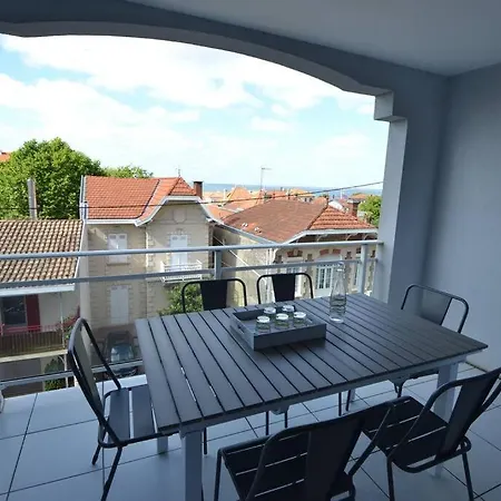 Apartment In Arcachon, Near The